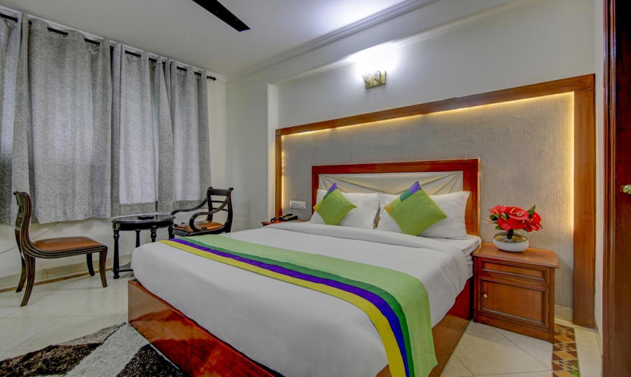 Treebo Corporate Park Hotel New Delhi Exterior photo