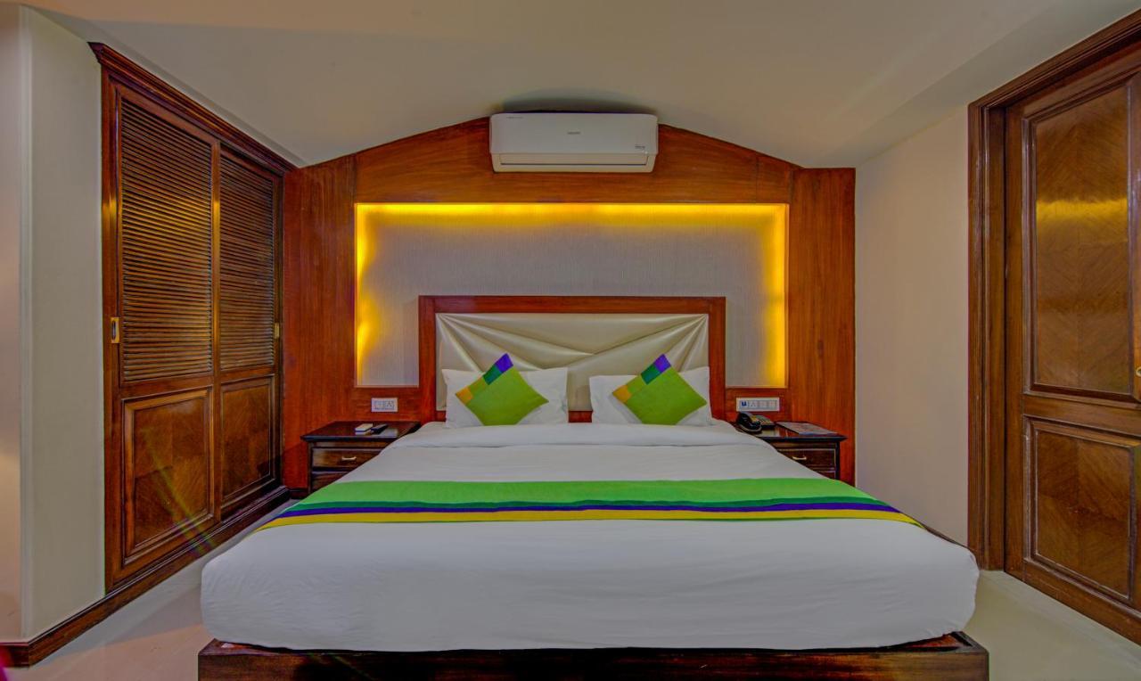Treebo Corporate Park Hotel New Delhi Exterior photo