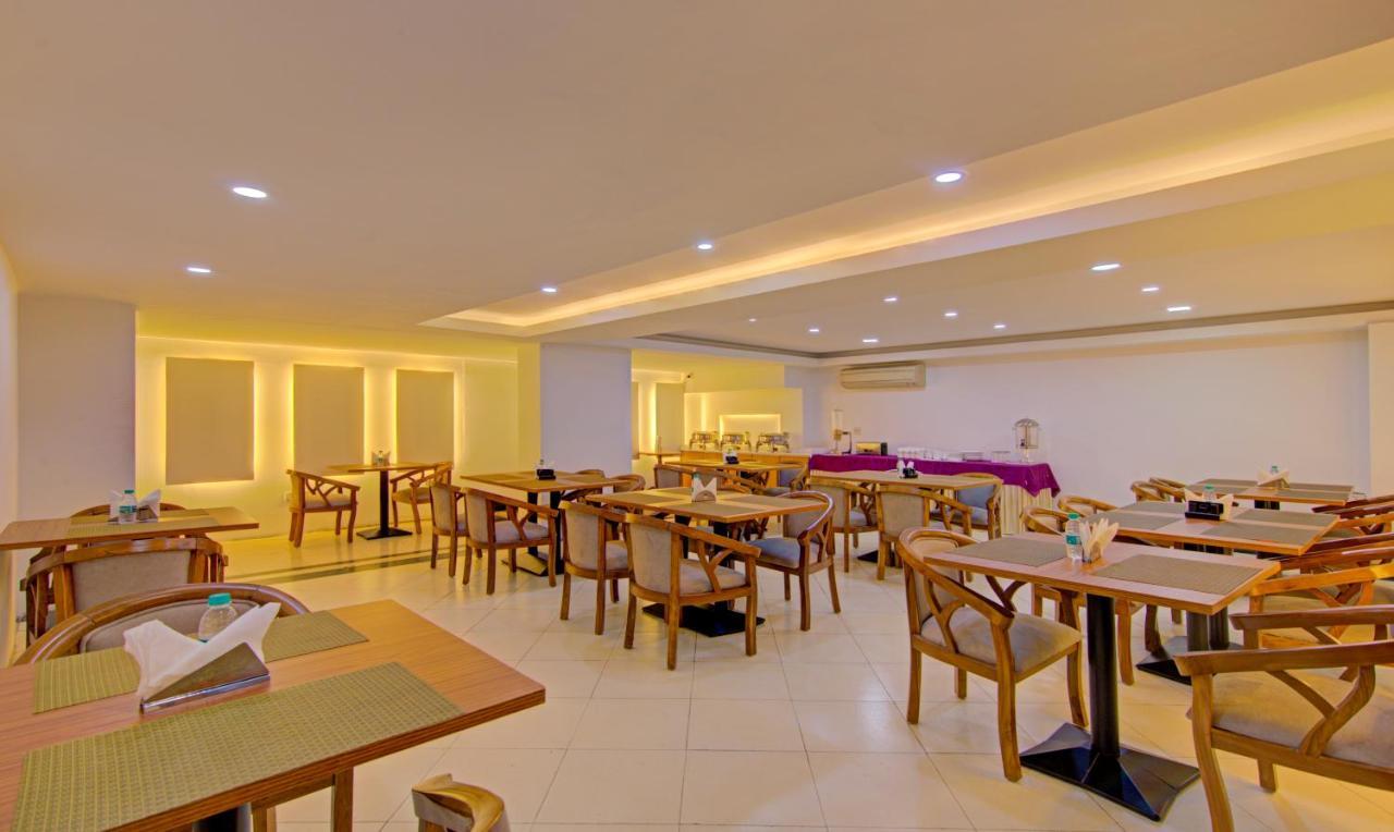 Treebo Corporate Park Hotel New Delhi Exterior photo