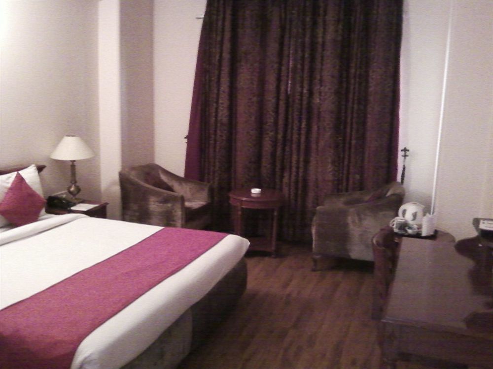 Treebo Corporate Park Hotel New Delhi Exterior photo