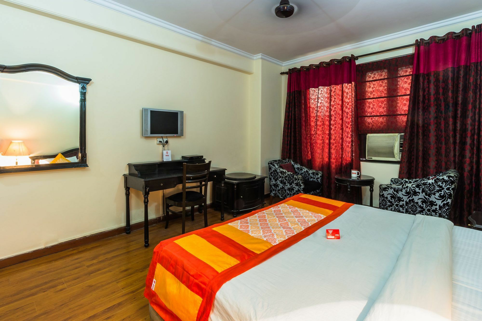 Treebo Corporate Park Hotel New Delhi Exterior photo
